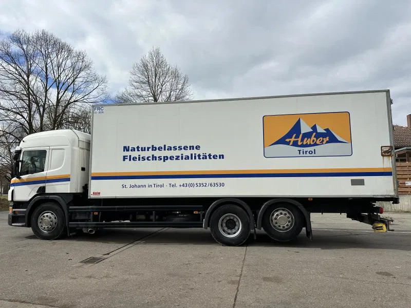 Scania P410 6x2 Fleisch LKW Rohrbahnen Vector 1550 - Kühlkoffer LKW: das Bild 2 Scania P410 6x2 Fleisch LKW Rohrbahnen Vector 1550 - Kühlkoffer LKW: das Bild 2