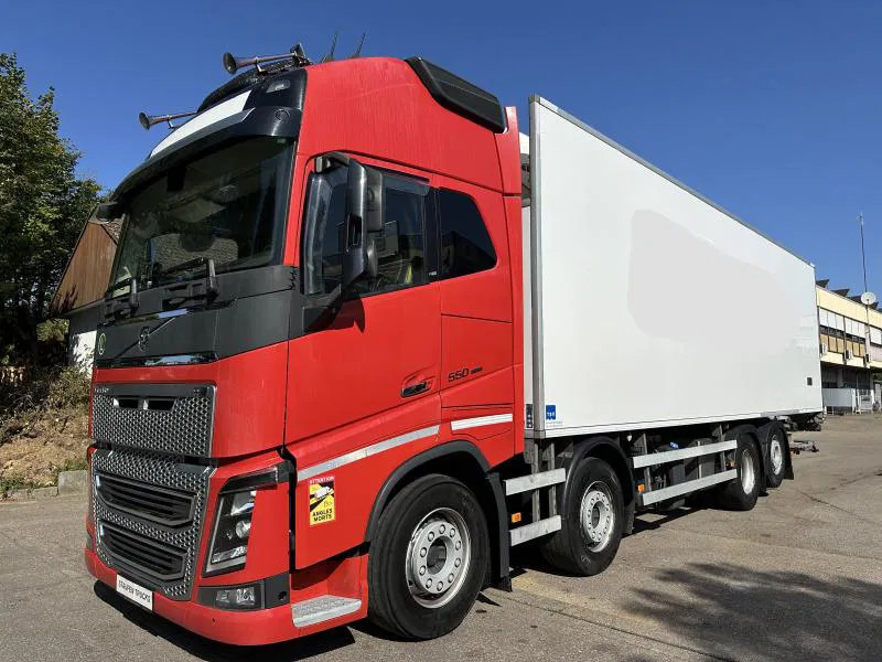 Volvo FH 16 550XL*8x2*Tief Kühlkoffer*ThermoKing*LBW - Kühlkoffer LKW: das Bild 1 Volvo FH 16 550XL*8x2*Tief Kühlkoffer*ThermoKing*LBW - Kühlkoffer LKW: das Bild 1