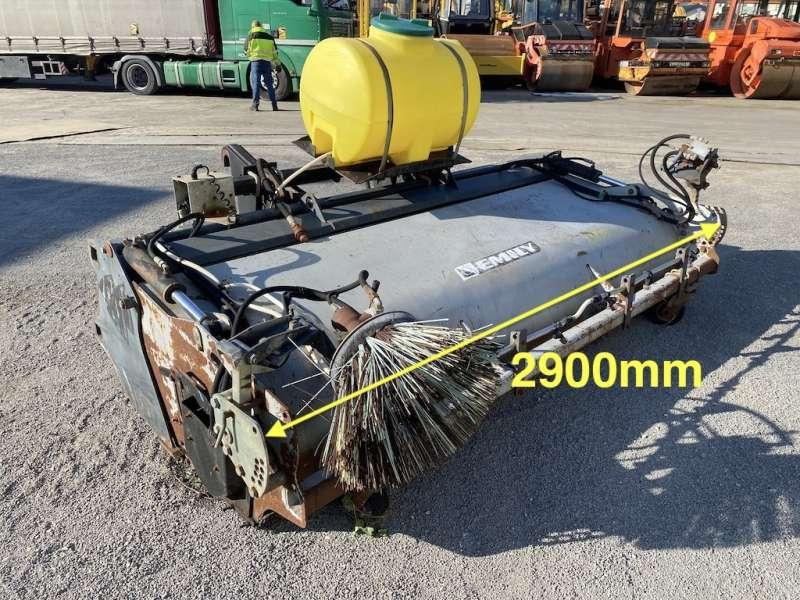 EMILY 2900mm - Attache Chargeurs CATERPILLAR / VOLVO - Kehrbesen: das Bild 1 EMILY 2900mm - Attache Chargeurs CATERPILLAR / VOLVO - Kehrbesen: das Bild 1