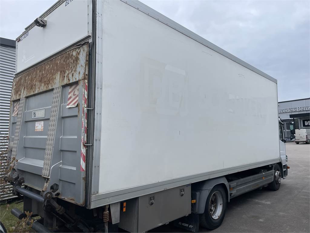 Mercedes-Benz ATEGO 1524L/42 - Koffer LKW: das Bild 5 Mercedes-Benz ATEGO 1524L/42 - Koffer LKW: das Bild 5