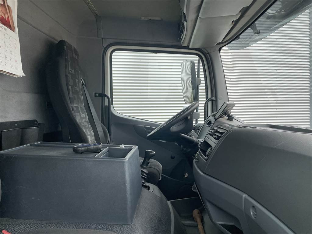 Mercedes-Benz ATEGO 1524L/42 - Koffer LKW: das Bild 4 Mercedes-Benz ATEGO 1524L/42 - Koffer LKW: das Bild 4