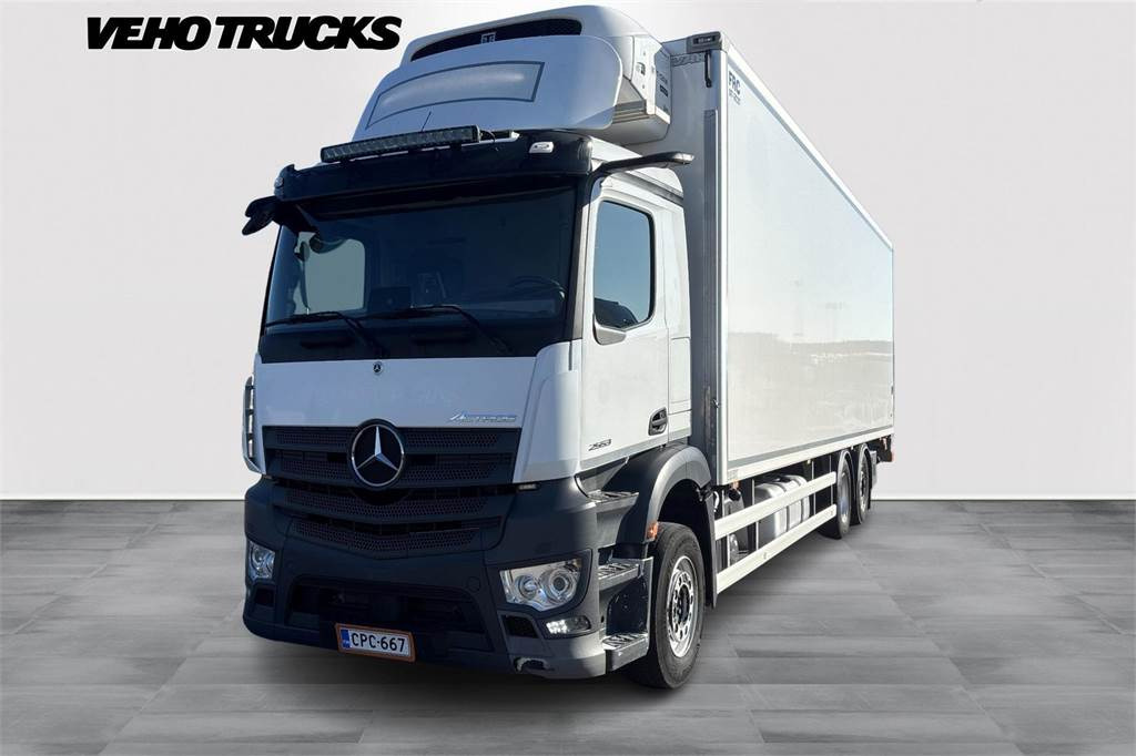 Mercedes-Benz Actros 2551 9.9m FRC 07/2027 - Isotherm LKW: das Bild 2 Mercedes-Benz Actros 2551 9.9m FRC 07/2027 - Isotherm LKW: das Bild 2