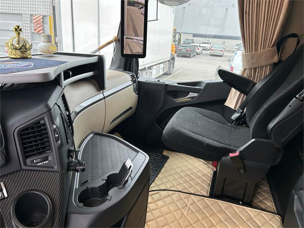 Isotherm LKW Mercedes-Benz Actros L 3558: das Bild 18