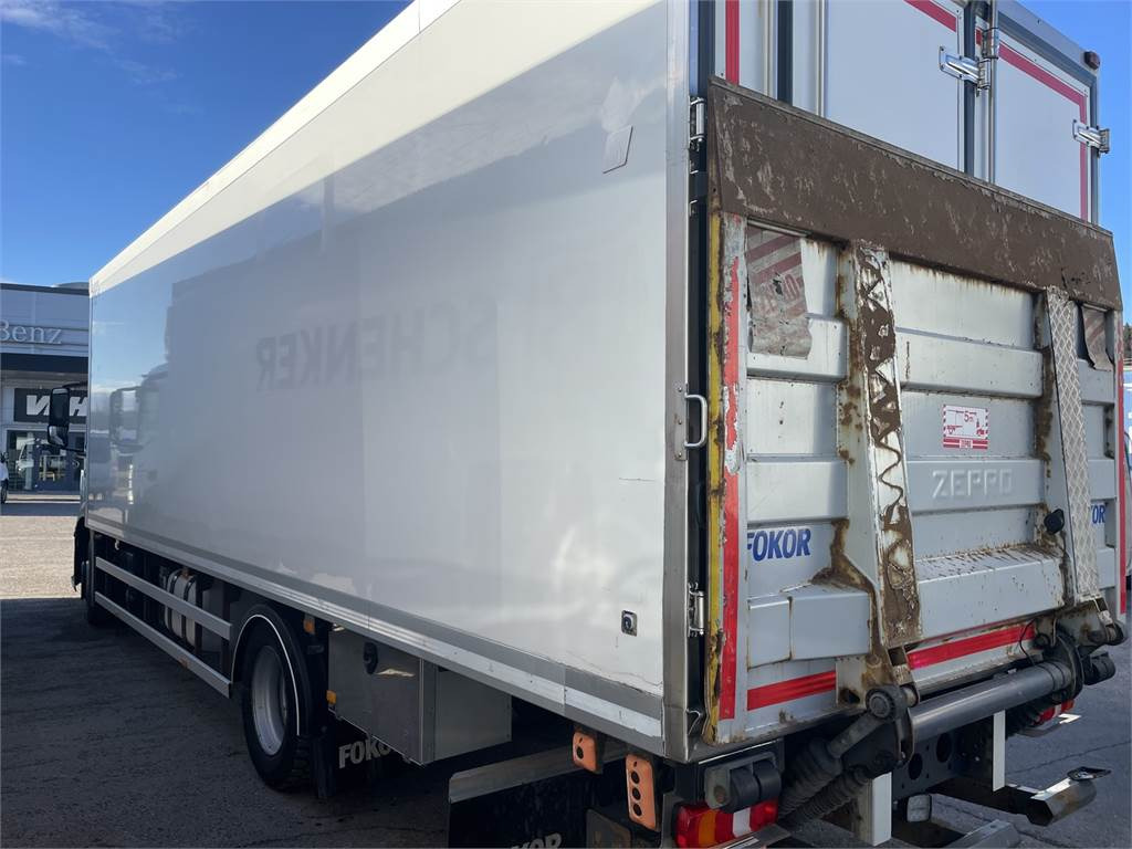 Mercedes-Benz Antos 1830L FRC kakslämpökori + PL-Nostin - Isotherm LKW: das Bild 4 Mercedes-Benz Antos 1830L FRC kakslämpökori + PL-Nostin - Isotherm LKW: das Bild 4