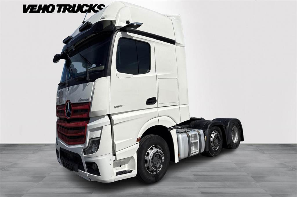 Mercedes-Benz ACTROS 2551LS 6x2/4 Väliteli - Sattelzugmaschine: das Bild 2 Mercedes-Benz ACTROS 2551LS 6x2/4 Väliteli - Sattelzugmaschine: das Bild 2