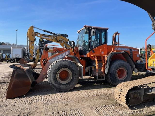 Doosan DL 300-3 (12005349) - Radlader: das Bild 1 Doosan DL 300-3 (12005349) - Radlader: das Bild 1