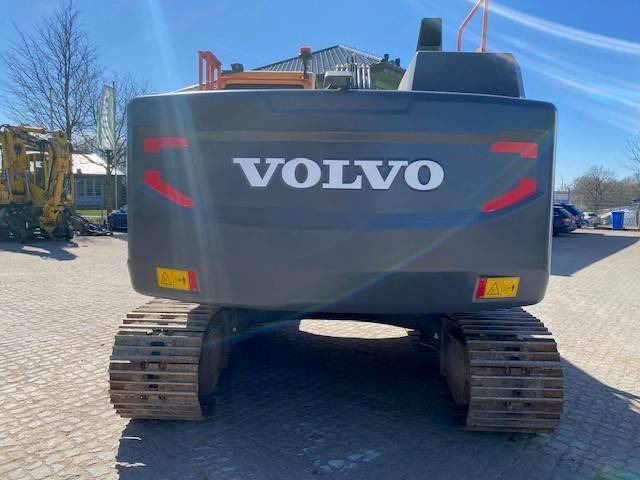 Volvo EC 220 E L MIETE / RENTAL (12001050) - Kettenbagger: das Bild 4 Volvo EC 220 E L MIETE / RENTAL (12001050) - Kettenbagger: das Bild 4