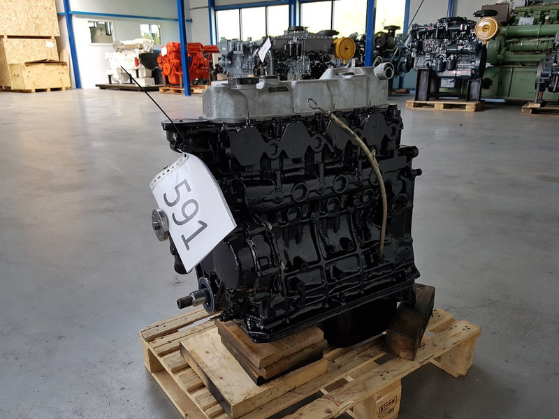 Mitsubishi 4D31 LONG-BLOCK - Baumaschine: das Bild 2 Mitsubishi 4D31 LONG-BLOCK - Baumaschine: das Bild 2