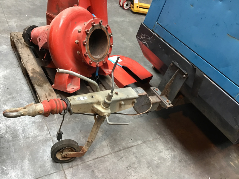 Iveco 1 USED - Wasserpumpe: das Bild 5 Iveco 1 USED - Wasserpumpe: das Bild 5