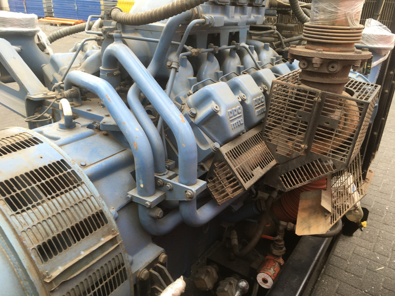 MTU LEROY-SOMER 49.1L9A C6/4 GENERATOR 825 KVA USED - Stromgenerator: das Bild 4 MTU LEROY-SOMER 49.1L9A C6/4 GENERATOR 825 KVA USED - Stromgenerator: das Bild 4