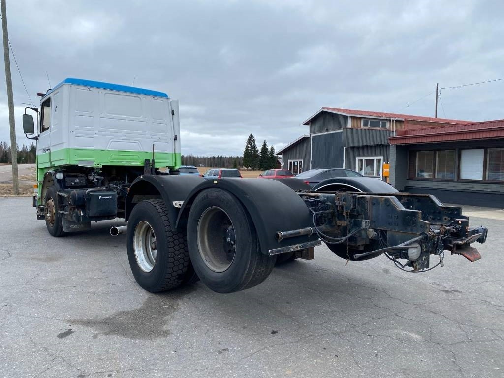 Scania R 142 - Fahrgestell LKW: das Bild 3 Scania R 142 - Fahrgestell LKW: das Bild 3
