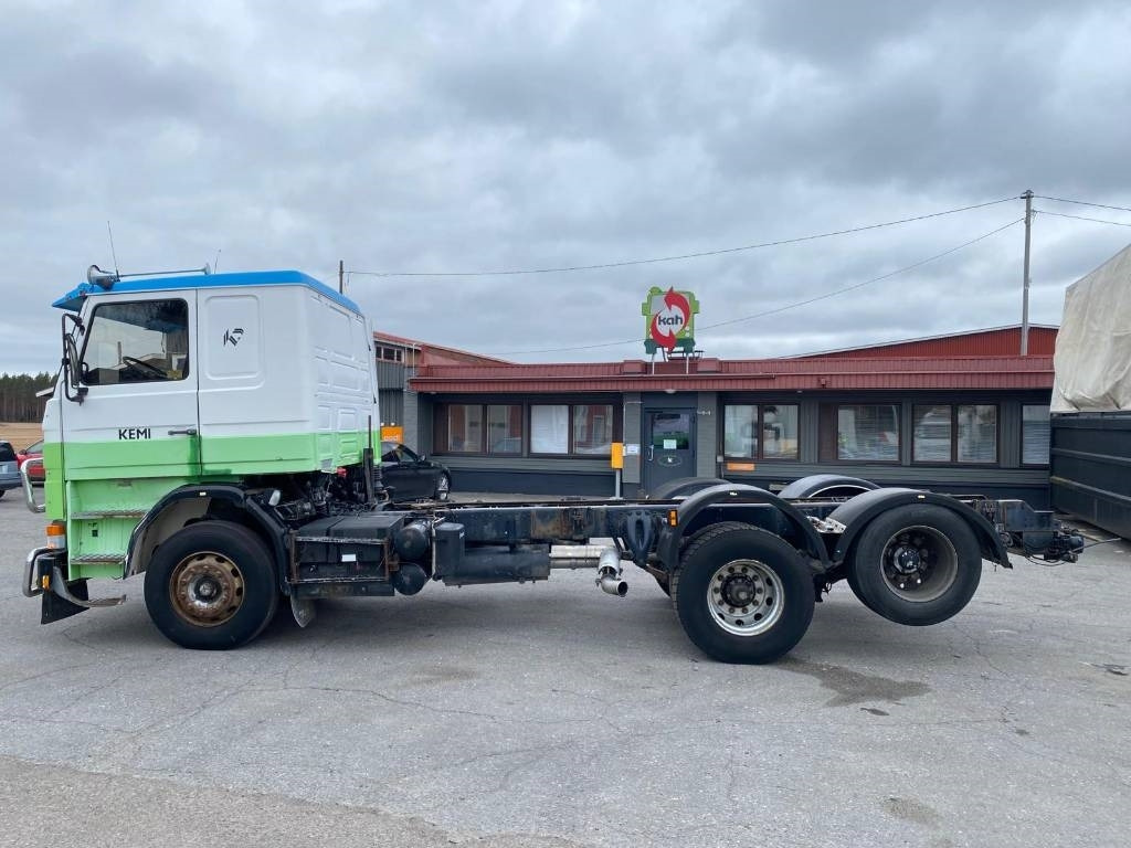 Scania R 142 - Fahrgestell LKW: das Bild 5 Scania R 142 - Fahrgestell LKW: das Bild 5