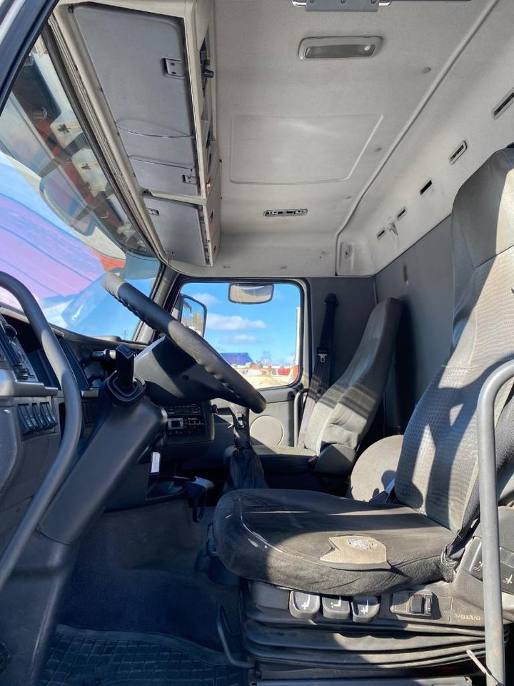 Fahrgestell LKW Volvo FH 12: das Bild 19