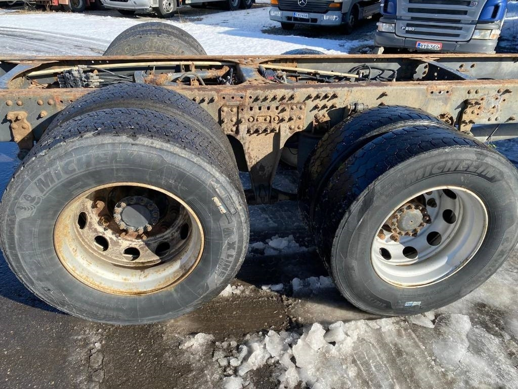 Fahrgestell LKW Volvo FH 12: das Bild 6