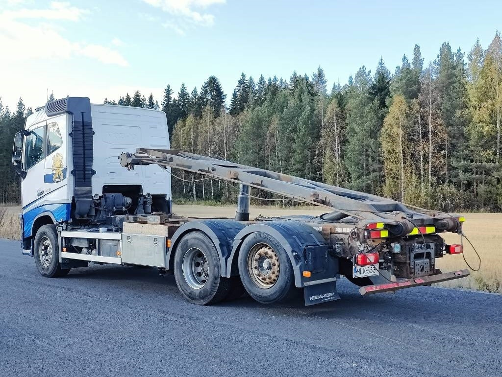Volvo FH 13 420 - Absetzkipper: das Bild 3 Volvo FH 13 420 - Absetzkipper: das Bild 3