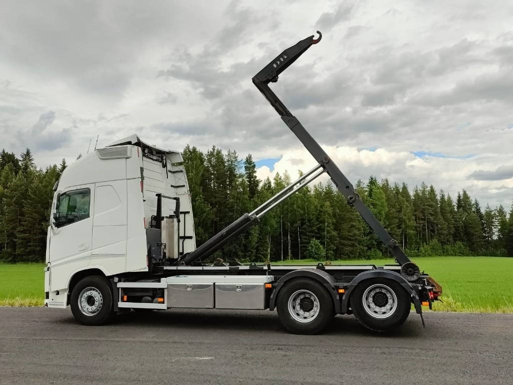 Volvo FH 540 - Abrollkipper: das Bild 5 Volvo FH 540 - Abrollkipper: das Bild 5