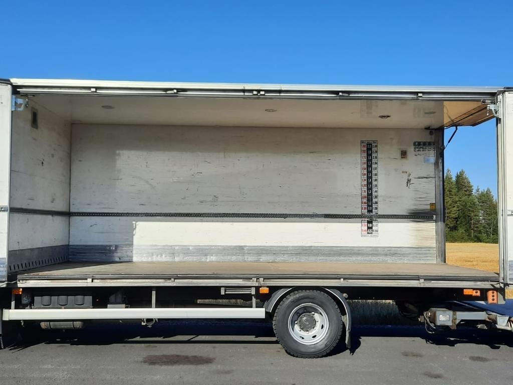 Volvo FL 240 - Koffer LKW: das Bild 5 Volvo FL 240 - Koffer LKW: das Bild 5