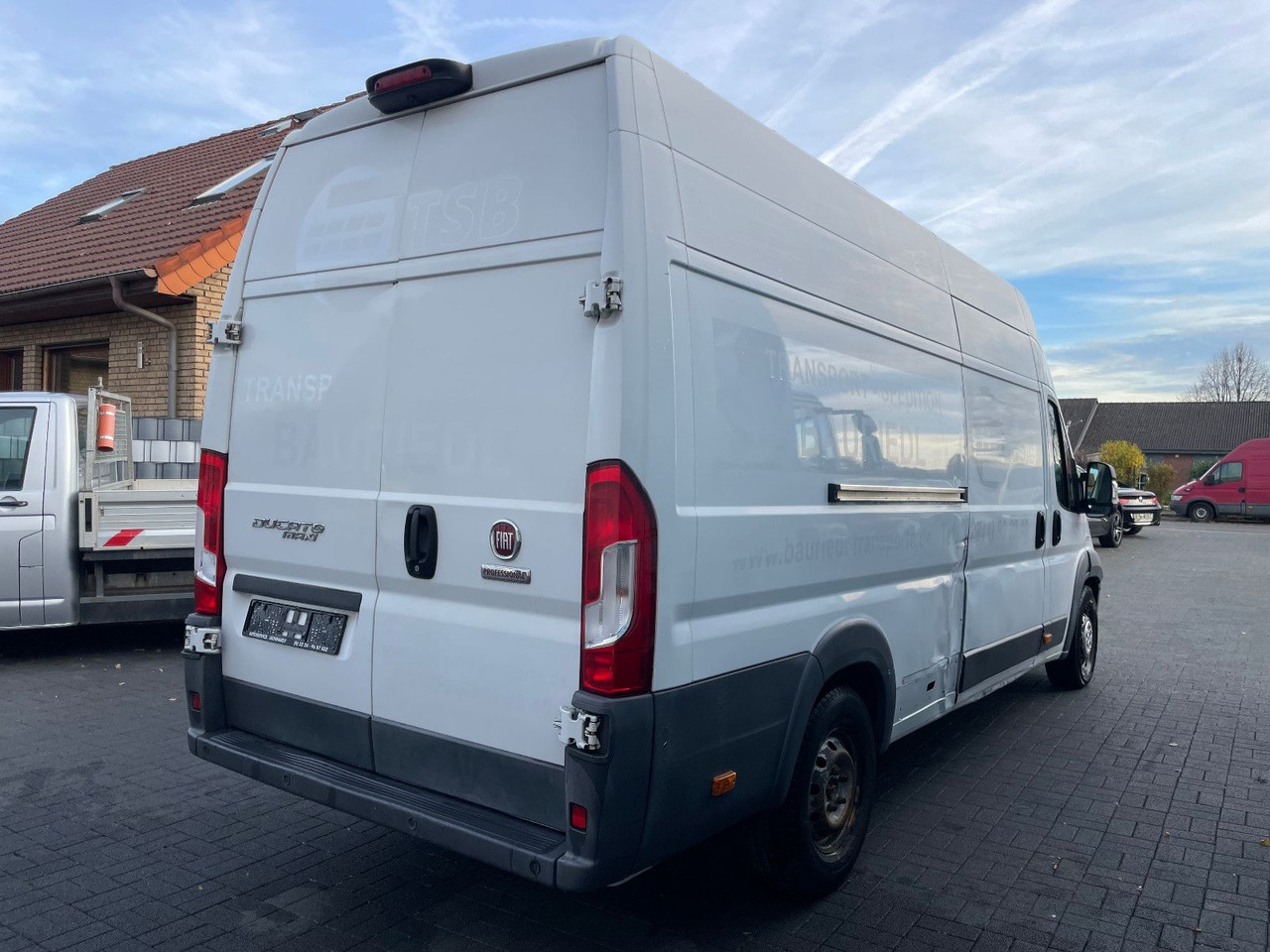 Fiat Ducato 3.0 Maxi 35-180 Power L5H3 - Kastenwagen: das Bild 4 Fiat Ducato 3.0 Maxi 35-180 Power L5H3 - Kastenwagen: das Bild 4
