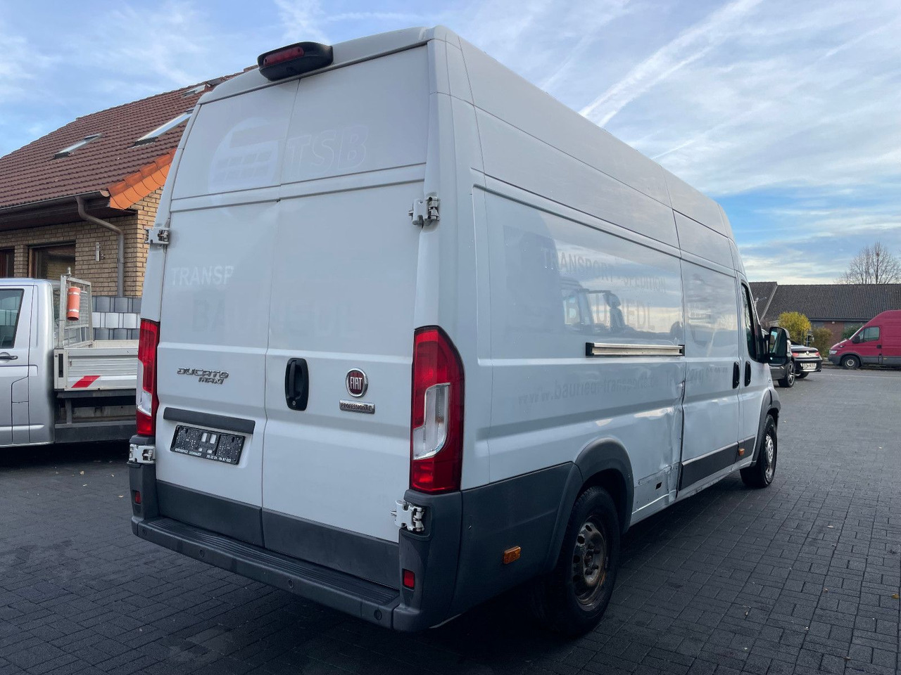 Fiat Ducato 3.0 Maxi 35-180 Power L5H3 - Kastenwagen: das Bild 2 Fiat Ducato 3.0 Maxi 35-180 Power L5H3 - Kastenwagen: das Bild 2