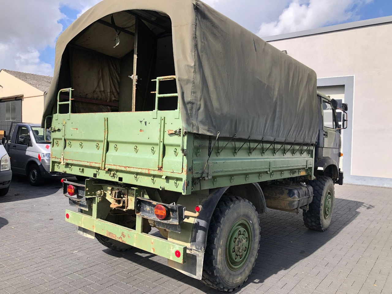 MAN 8.136 4X4 - Planen Transporter: das Bild 2 MAN 8.136 4X4 - Planen Transporter: das Bild 2