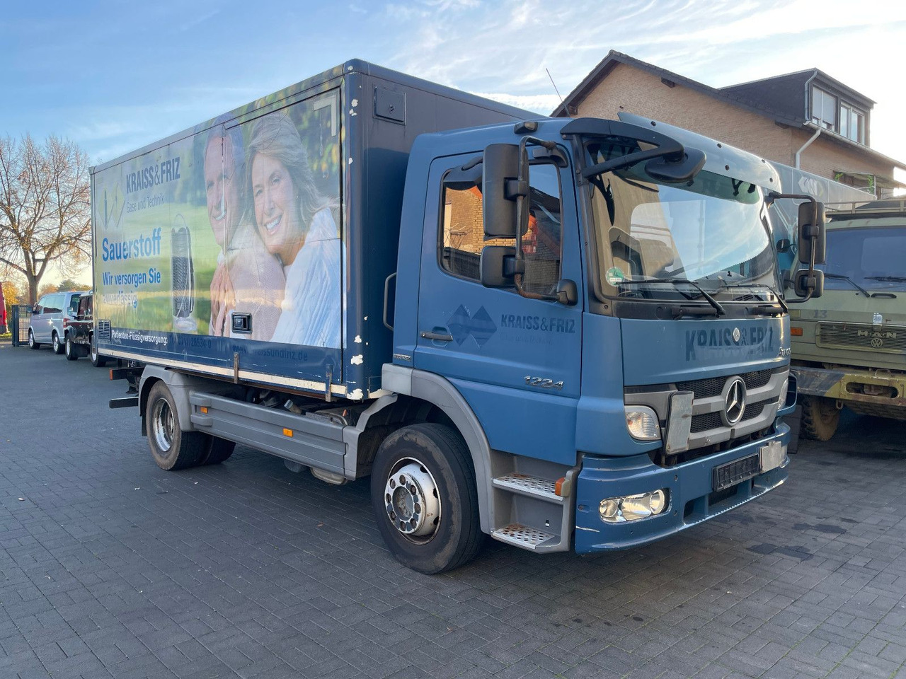 Mercedes-Benz Atego 2 6-Zyl. 4x2 1224 Klima, Radstand: 3.56m. - Koffer LKW: das Bild 1 Mercedes-Benz Atego 2 6-Zyl. 4x2 1224 Klima, Radstand: 3.56m. - Koffer LKW: das Bild 1