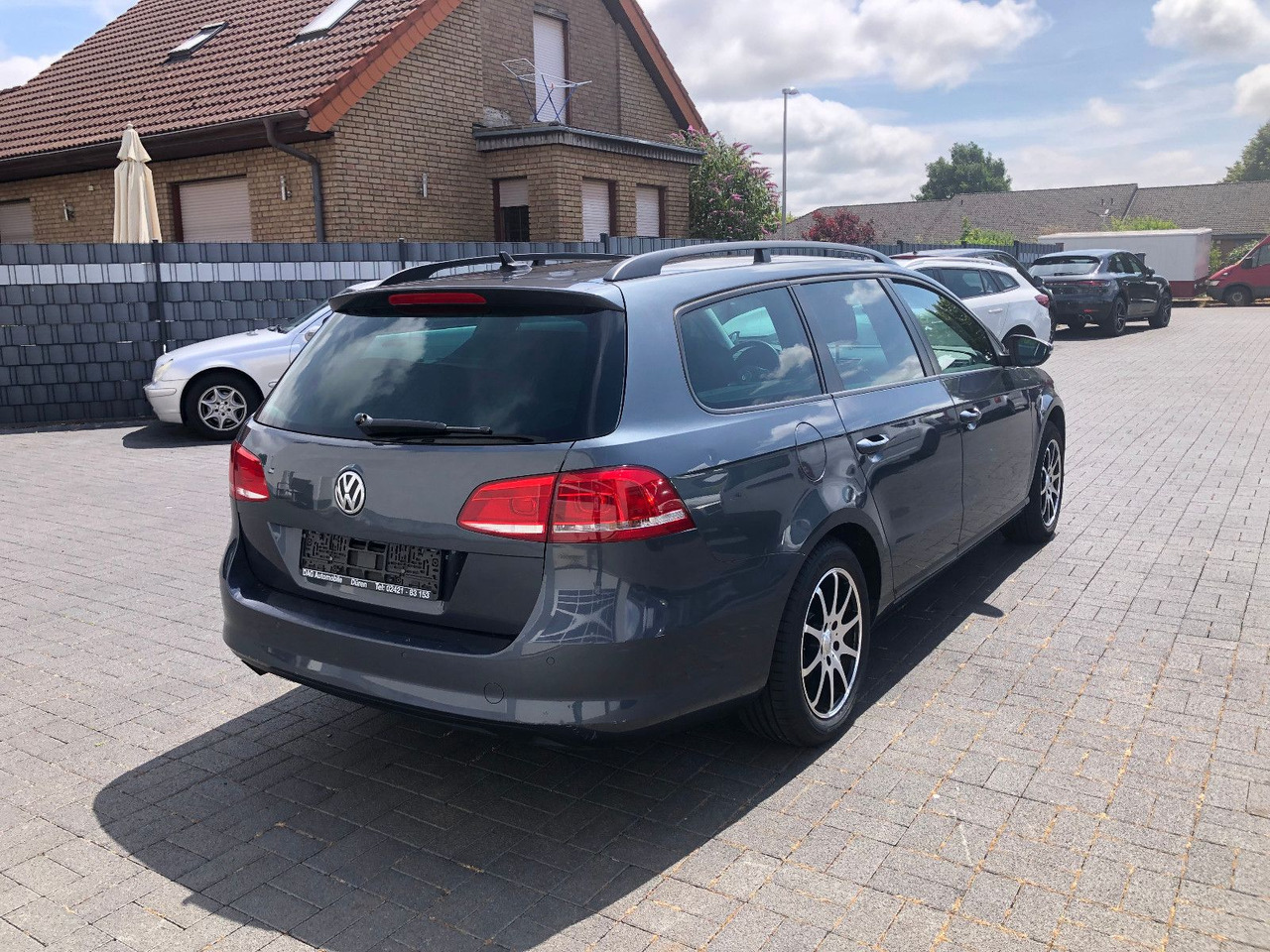 Volkswagen Passat Variant 1.4 TSi Trendline - PKW: das Bild 2 Volkswagen Passat Variant 1.4 TSi Trendline - PKW: das Bild 2