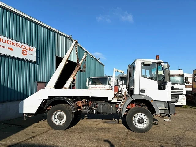 Iveco Eurocargo 135E23WR 4x4 FULL STEEL PORTAL CONTAINER (EURO 2 / ZF MANUAL GEARBOX / REDUCTION AXLES / FULL STEEL SUSPENSION) - Absetzkipper: das Bild 3 Iveco Eurocargo 135E23WR 4x4 FULL STEEL PORTAL CONTAINER (EURO 2 / ZF MANUAL GEARBOX / REDUCTION AXLES / FULL STEEL SUSPENSION) - Absetzkipper: das Bild 3