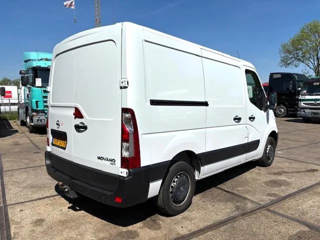 Opel Movano T3300 2.4CDTI L1H1 (EURO 6 / 6 GEARS MANUAL GEARBOX / AIRCONDITIONING / APPLE CARPLAY / REAR VIEW CAMERA / ETC) - Kleintransporter: das Bild 3 Opel Movano T3300 2.4CDTI L1H1 (EURO 6 / 6 GEARS MANUAL GEARBOX / AIRCONDITIONING / APPLE CARPLAY / REAR VIEW CAMERA / ETC) - Kleintransporter: das Bild 3