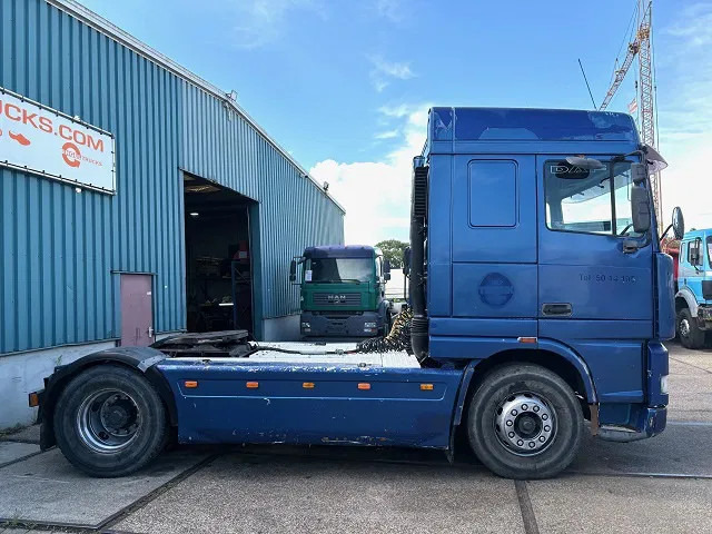 DAF 95.380 XF SPACECAB (EURO 2 / ZF16 MANUAL GEARBOX / HYDRAULIC KIT / P.T.O. / SIDE SKIRTS / AIRCONDITIONING) - Sattelzugmaschine: das Bild 4 DAF 95.380 XF SPACECAB (EURO 2 / ZF16 MANUAL GEARBOX / HYDRAULIC KIT / P.T.O. / SIDE SKIRTS / AIRCONDITIONING) - Sattelzugmaschine: das Bild 4