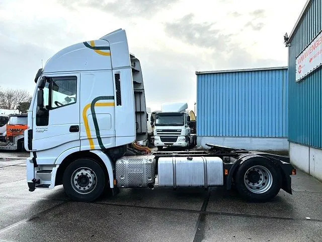 Iveco Stralis 440.42 /TP HIGH-WAY (EURO 6 / AUTOMATIC GEARBOX / 2x TANK / FRIDGE / AIRCONDITIONING / ETC.) - Sattelzugmaschine: das Bild 5 Iveco Stralis 440.42 /TP HIGH-WAY (EURO 6 / AUTOMATIC GEARBOX / 2x TANK / FRIDGE / AIRCONDITIONING / ETC.) - Sattelzugmaschine: das Bild 5