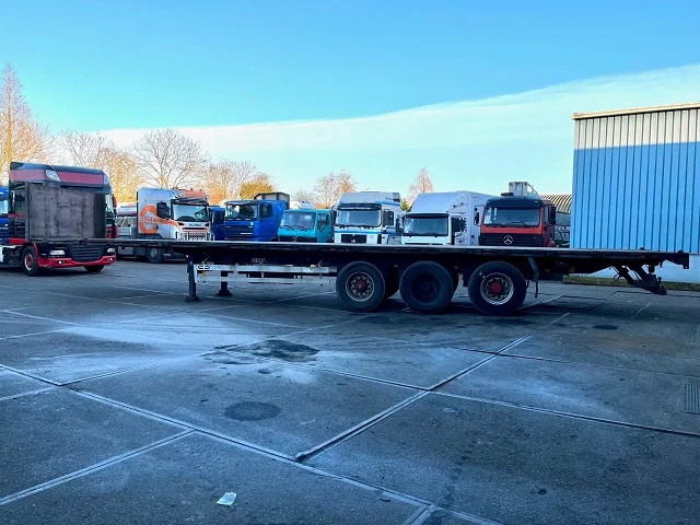 Van Hool 3B1047 13.60M. FLATBED TRAILER WITH 40FT TWISTLOCKS (SAF-AXLES / DISC BRAKES / 40FT TWISTLOCKS) - Pritschenauflieger/ Plattformauflieger: das Bild 5 Van Hool 3B1047 13.60M. FLATBED TRAILER WITH 40FT TWISTLOCKS (SAF-AXLES / DISC BRAKES / 40FT TWISTLOCKS) - Pritschenauflieger/ Plattformauflieger: das Bild 5