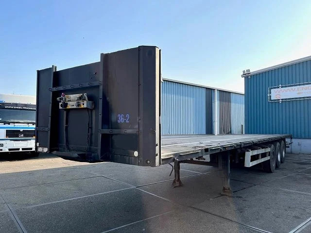 Van Hool 3B1047 13.60M. FLATBED TRAILER WITH 40FT TWISTLOCKS (SAF-AXLES / DISC BRAKES / 40FT TWISTLOCKS) - Pritschenauflieger/ Plattformauflieger: das Bild 1 Van Hool 3B1047 13.60M. FLATBED TRAILER WITH 40FT TWISTLOCKS (SAF-AXLES / DISC BRAKES / 40FT TWISTLOCKS) - Pritschenauflieger/ Plattformauflieger: das Bild 1