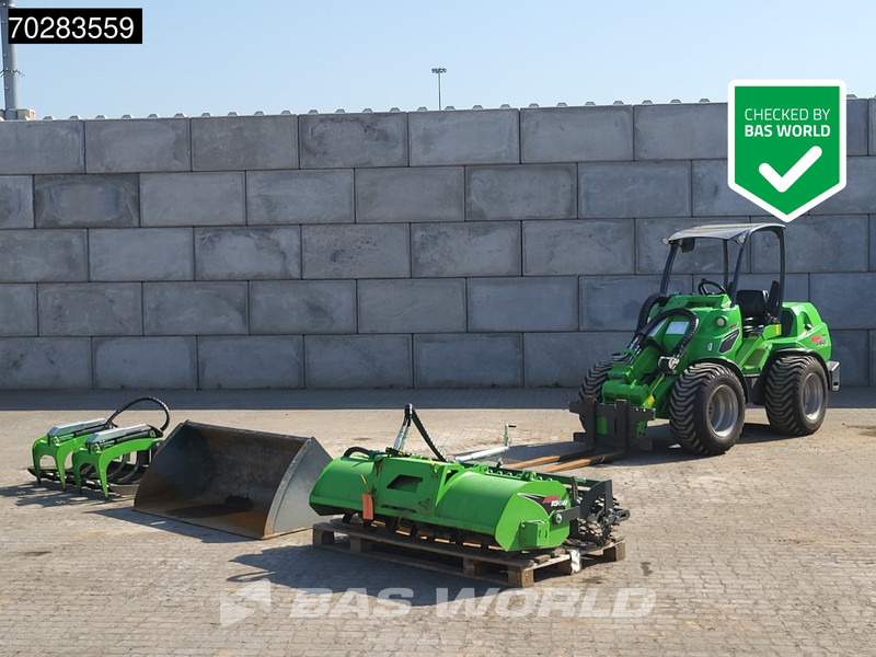 Avant M860i ATTACHMENTS INCLUDED - Radlader: das Bild 1 Avant M860i ATTACHMENTS INCLUDED - Radlader: das Bild 1