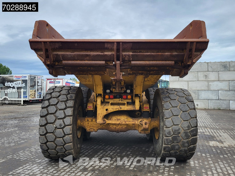 Knickgelenkter Dumper Caterpillar 740 B: das Bild 7