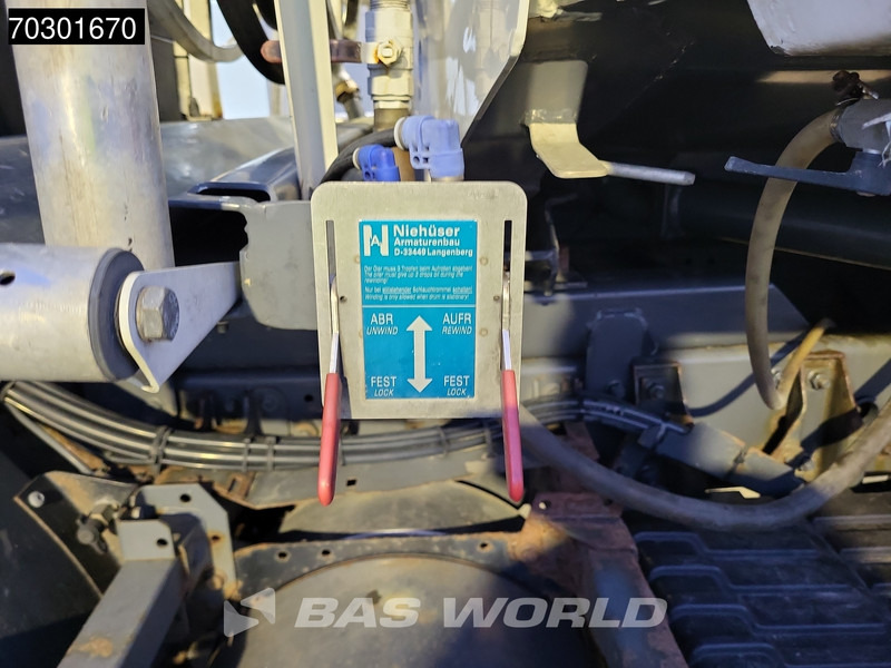 DAF CF75.310 4X2 13500 Lohr tanker 2 compartments ADR Manual Euro 3 - Tankwagen: das Bild 5 DAF CF75.310 4X2 13500 Lohr tanker 2 compartments ADR Manual Euro 3 - Tankwagen: das Bild 5