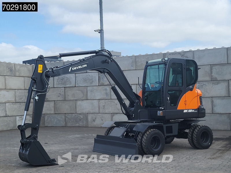 Develon DX60 WN ECO-1 A/C - Mobilbagger: das Bild 2 Develon DX60 WN ECO-1 A/C - Mobilbagger: das Bild 2