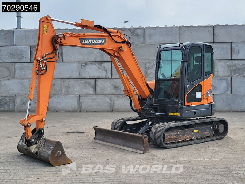 Doosan DX63-3 - Minibagger: das Bild 2 Doosan DX63-3 - Minibagger: das Bild 2