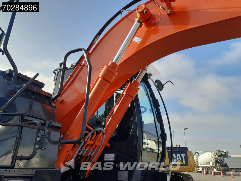 Mobilbagger Hitachi ZX140W -6 OUTRIGGERS + BLADE: das Bild 10