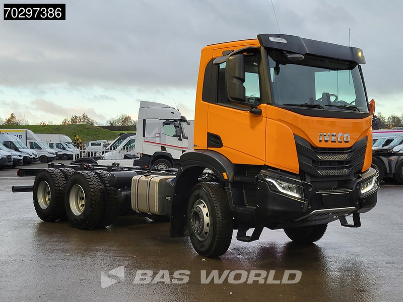 Iveco X-Way 420 6X4 NEW! OFF Chassis steelsuspension Automatic Euro 6 - Fahrgestell LKW: das Bild 3 Iveco X-Way 420 6X4 NEW! OFF Chassis steelsuspension Automatic Euro 6 - Fahrgestell LKW: das Bild 3