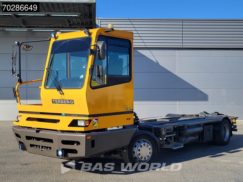 Terberg BC182 4X2 Low hours! Big-Axle Full-Air Drumbrakes Euro 3 - LKW: das Bild 5 Terberg BC182 4X2 Low hours! Big-Axle Full-Air Drumbrakes Euro 3 - LKW: das Bild 5