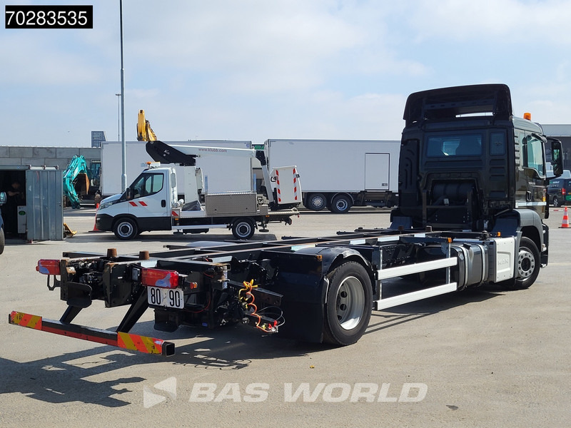 MAN TGS 18.360 834 4X2 19tonner BDF Automatic Navi Euro 6 - Containerwagen/ Wechselfahrgestell LKW: das Bild 5 MAN TGS 18.360 834 4X2 19tonner BDF Automatic Navi Euro 6 - Containerwagen/ Wechselfahrgestell LKW: das Bild 5