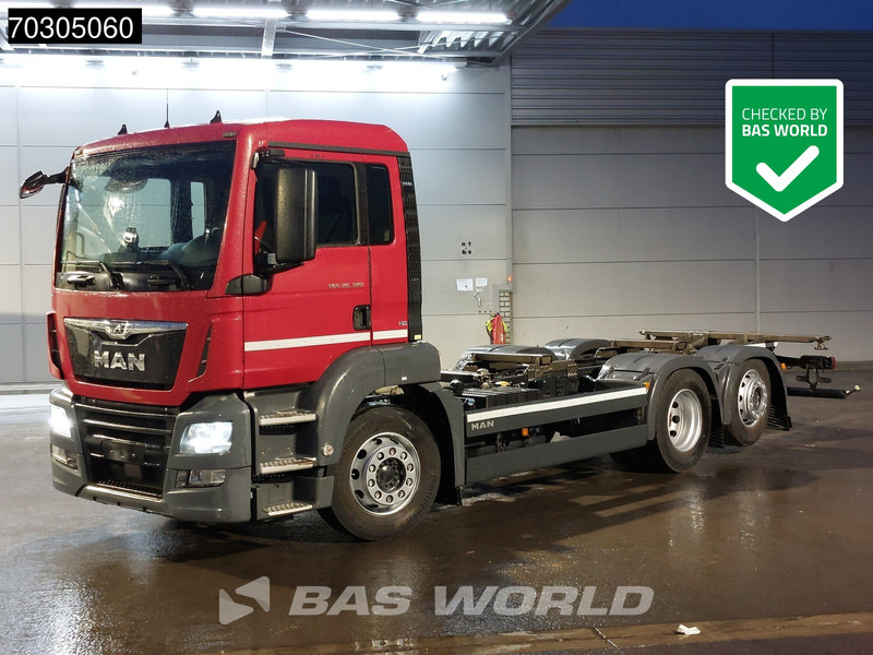 MAN TGS 26.320 TGS 6X2 ADR BDF Lift+Steering Axle Automatic Euro 6 - Containerwagen/ Wechselfahrgestell LKW: das Bild 1 MAN TGS 26.320 TGS 6X2 ADR BDF Lift+Steering Axle Automatic Euro 6 - Containerwagen/ Wechselfahrgestell LKW: das Bild 1