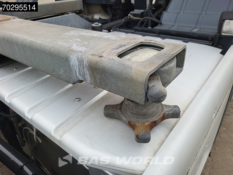 MAN TGS 26.320 TGS 6X2 ADR BDF Lift + Steering Axle Euro 6 – Leasing MAN TGS 26.320 TGS 6X2 ADR BDF Lift + Steering Axle Euro 6: das Bild 13 MAN TGS 26.320 TGS 6X2 ADR BDF Lift + Steering Axle Euro 6 – Leasing MAN TGS 26.320 TGS 6X2 ADR BDF Lift + Steering Axle Euro 6: das Bild 13