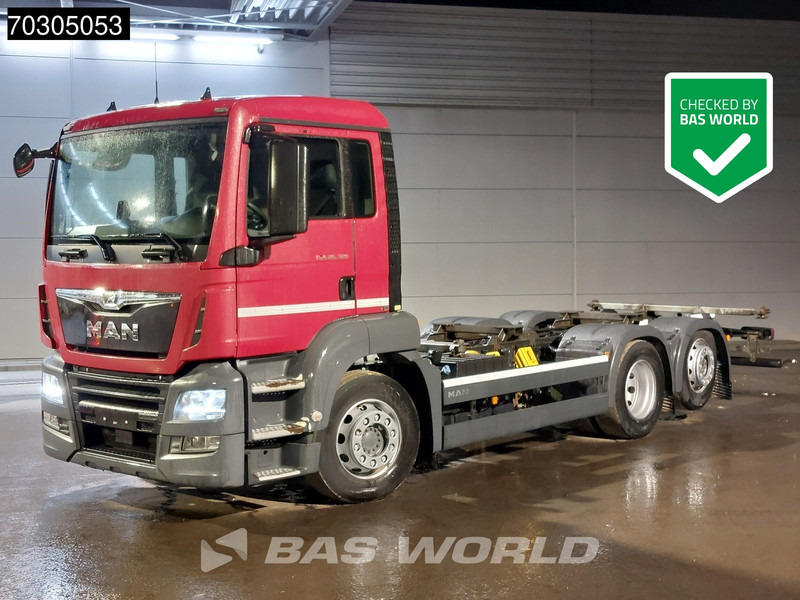 MAN TGS 26.320 TGS 6X2 BDF Lift+Steering Axle Automatic ADR Euro 6 - Containerwagen/ Wechselfahrgestell LKW: das Bild 1 MAN TGS 26.320 TGS 6X2 BDF Lift+Steering Axle Automatic ADR Euro 6 - Containerwagen/ Wechselfahrgestell LKW: das Bild 1