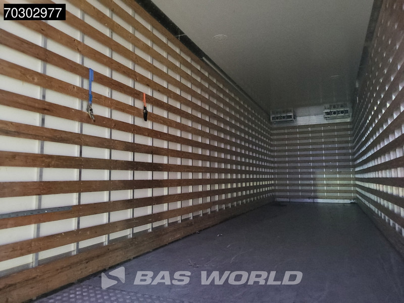 Koffer LKW Mercedes-Benz Actros 2636 Actros 6X2 Steering Axle 2t Tailgate Full Air Euro 6: das Bild 12