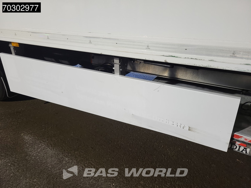 Koffer LKW Mercedes-Benz Actros 2636 Actros 6X2 Steering Axle 2t Tailgate Full Air Euro 6: das Bild 16