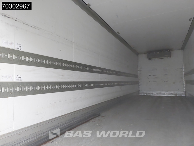 Mercedes-Benz Antos 2532 Antos 6X2 Carrier Supra 850 Nordic Automatic Euro 6 - Kühlkoffer LKW: das Bild 5 Mercedes-Benz Antos 2532 Antos 6X2 Carrier Supra 850 Nordic Automatic Euro 6 - Kühlkoffer LKW: das Bild 5