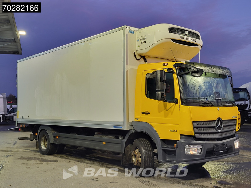 Mercedes-Benz Atego 1524 Atego 4X2 15tonner ThermoKing T-1200R Cooler Ladebordwand Automatic Euro 6 - Kühlkoffer LKW: das Bild 3 Mercedes-Benz Atego 1524 Atego 4X2 15tonner ThermoKing T-1200R Cooler Ladebordwand Automatic Euro 6 - Kühlkoffer LKW: das Bild 3