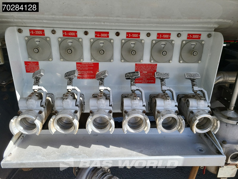 Tankwagen Für die Beförderung von Kraftstoff Renault Premium 380 4X4 4x4 14.000 Liter Fuel tanker 6 compartments ADR Hydrodrive Euro 5: das Bild 19 Tankwagen Für die Beförderung von Kraftstoff Renault Premium 380 4X4 4x4 14.000 Liter Fuel tanker 6 compartments ADR Hydrodrive Euro 5: das Bild 19