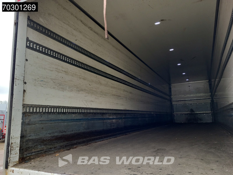 Koffer Auflieger Renders ROC 12.18 TUV 01/26 City Tailgate Lift + Steering Axle: das Bild 10 Koffer Auflieger Renders ROC 12.18 TUV 01/26 City Tailgate Lift + Steering Axle: das Bild 10